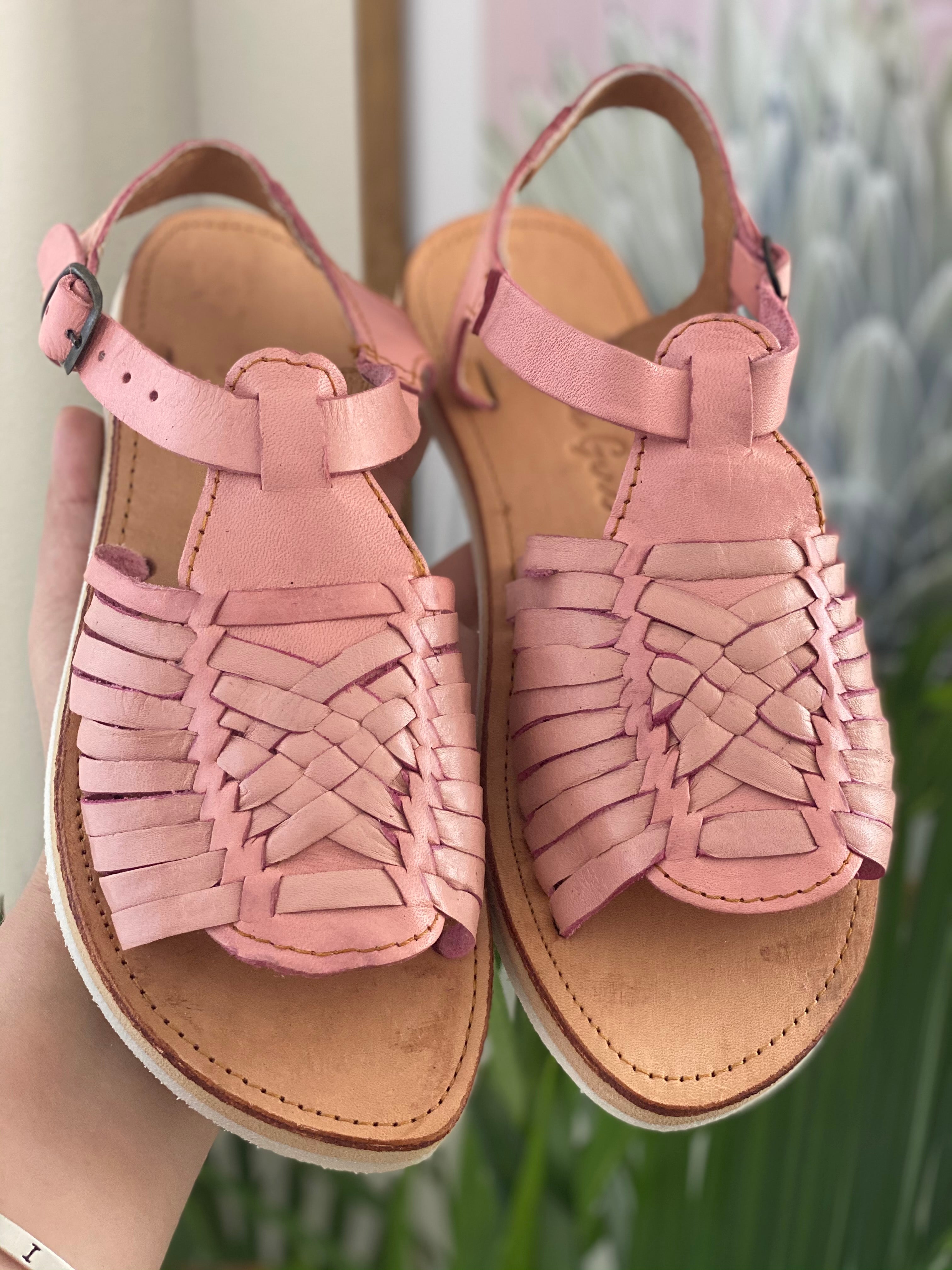 Evelyn Huaraches Pink