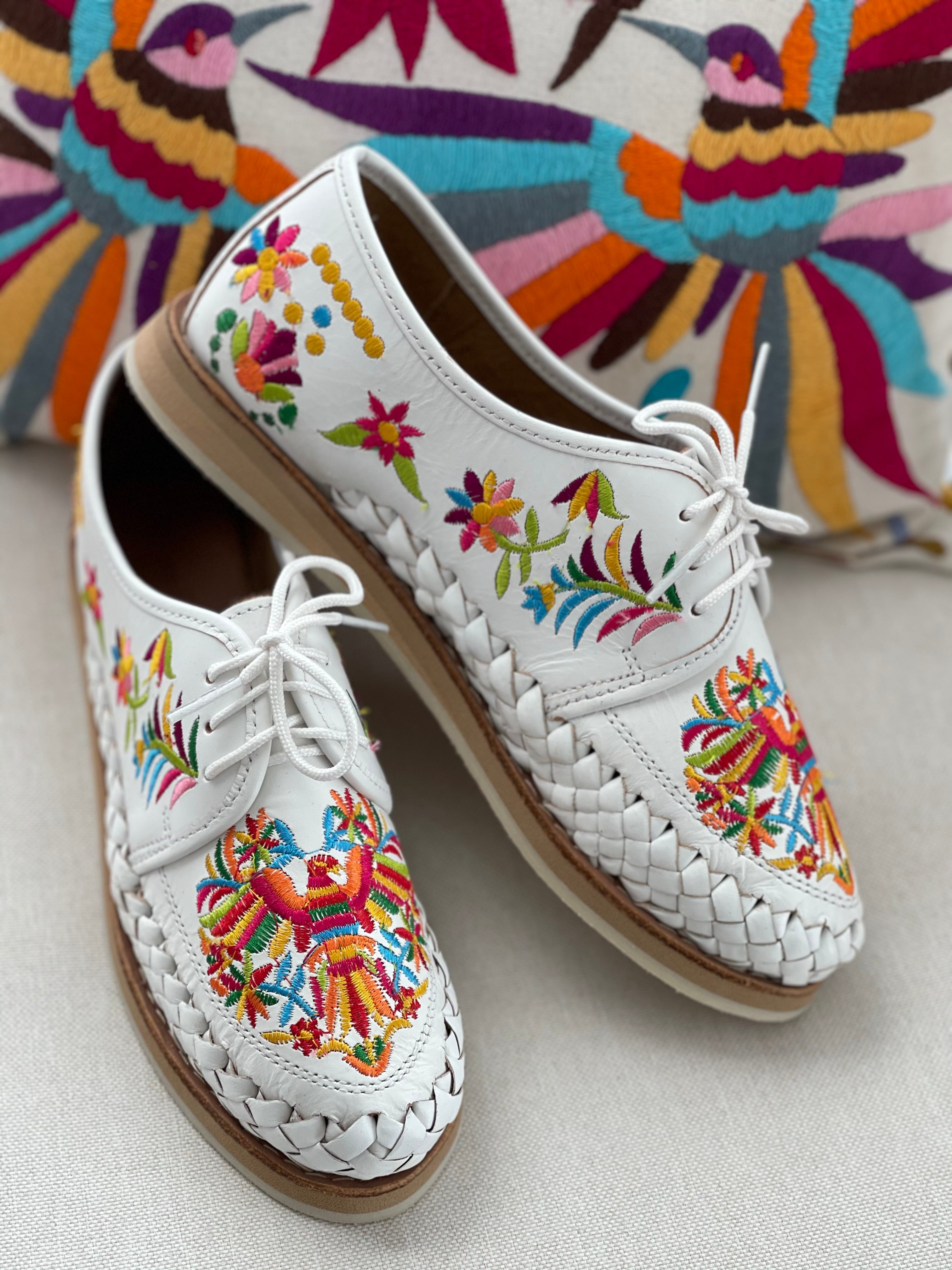 Otomi Loafers - White