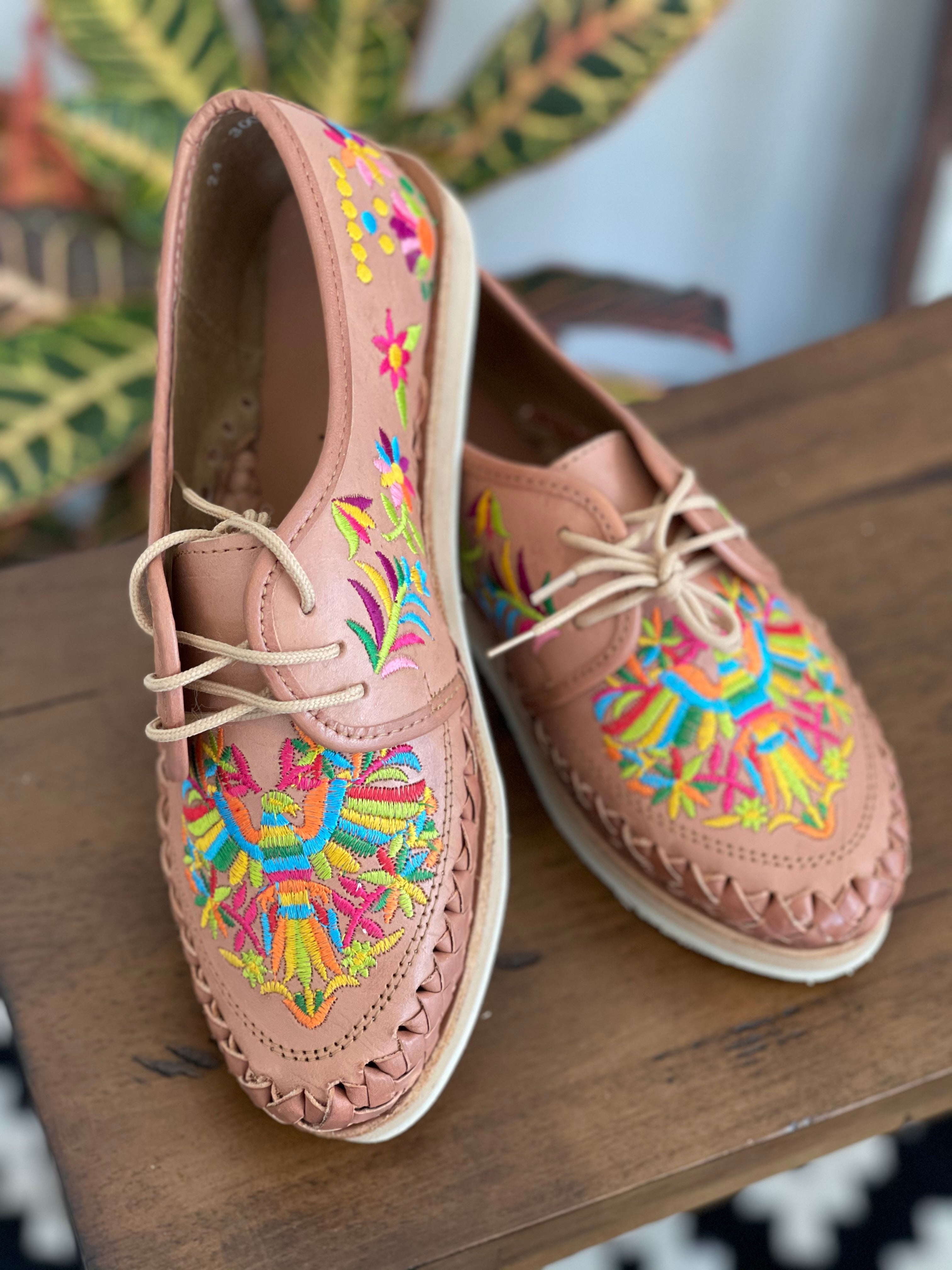 Otomi Loafers - Tan